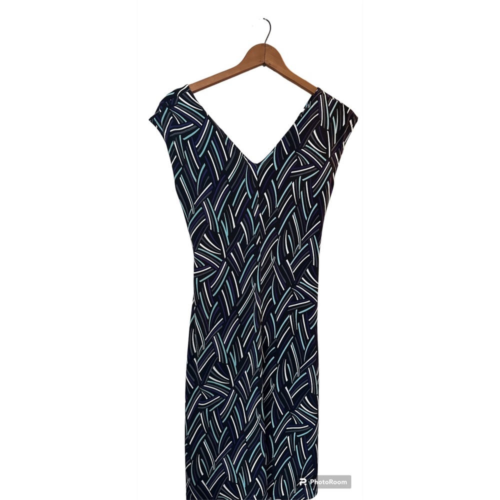 Tiana B. NWOT Print bodycon dress, Size Medium - Picture 3 of 3